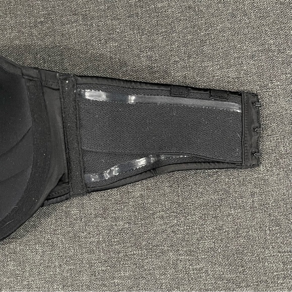 Soma Intimates Enhancing Strapless Push Up Bra in Black Size 32D - Picture 4 of 7